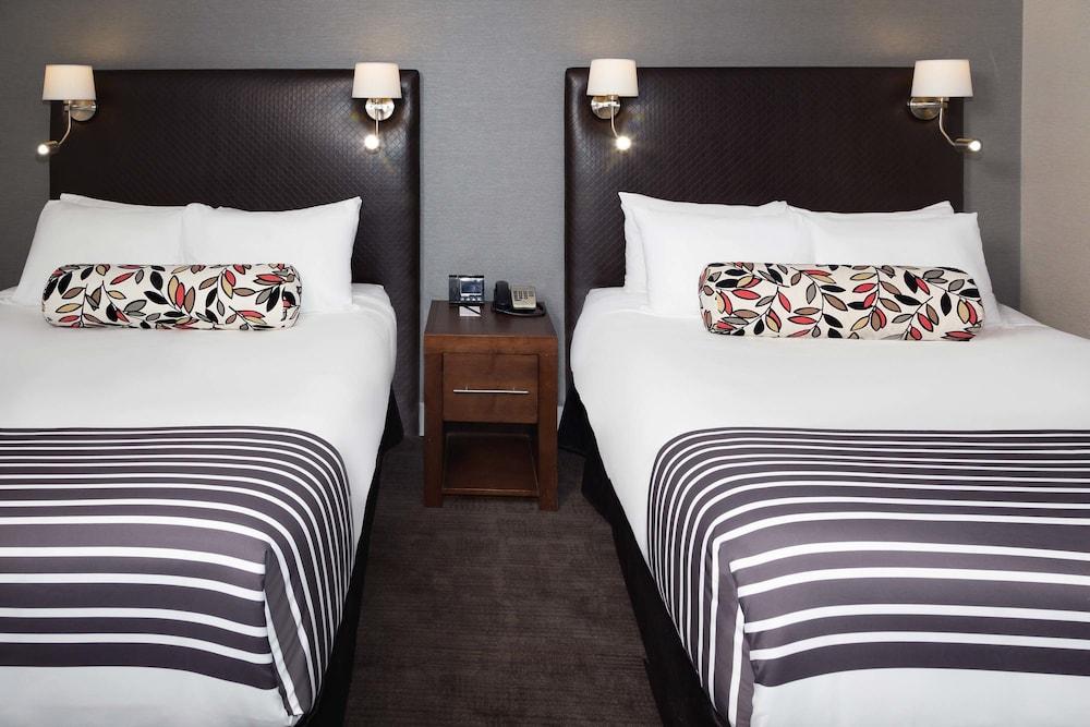 Sandman Signature Edmonton South Hotel Dış mekan fotoğraf