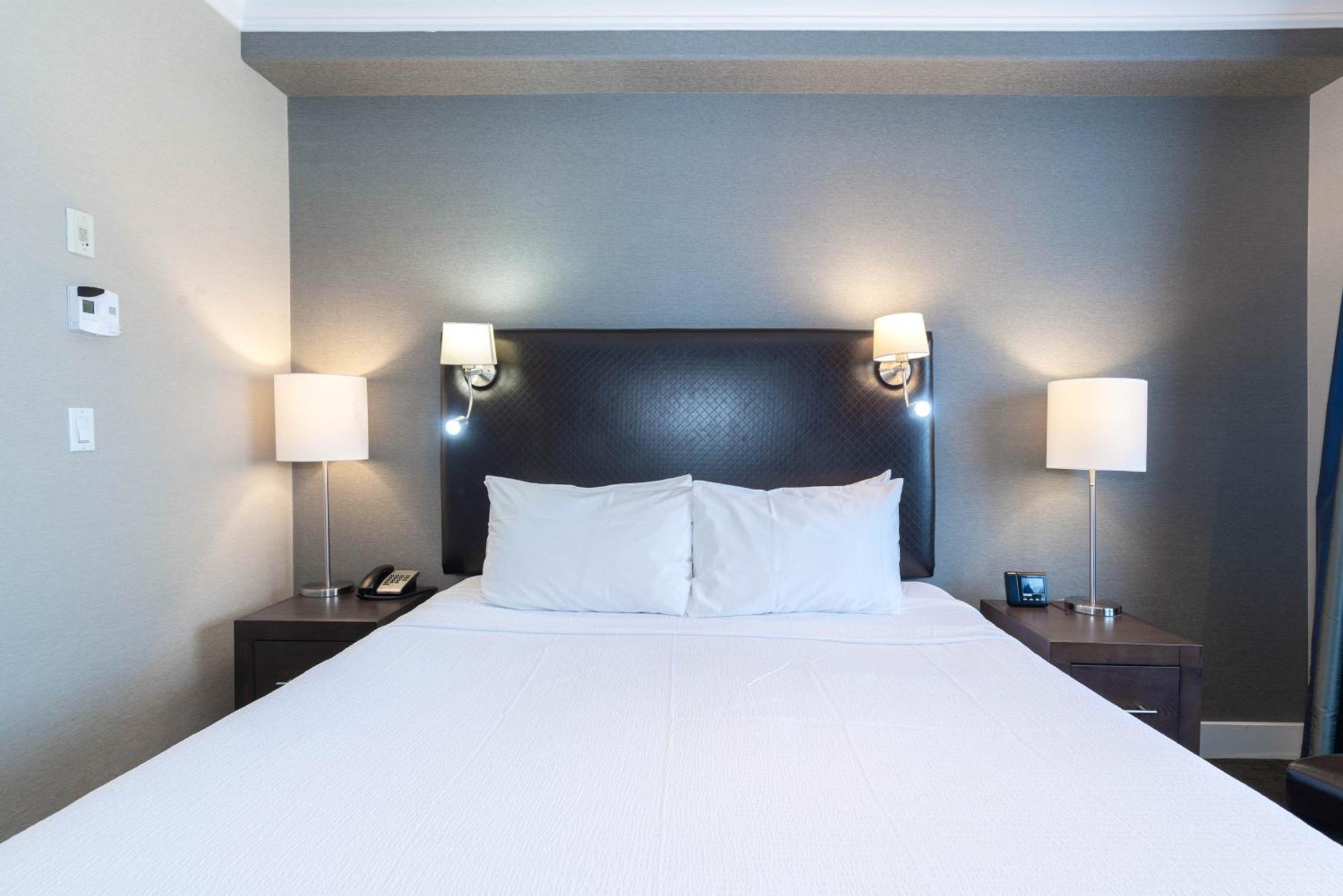 Sandman Signature Edmonton South Hotel Dış mekan fotoğraf